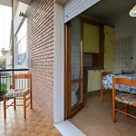 Front In With Wifi Apartment *