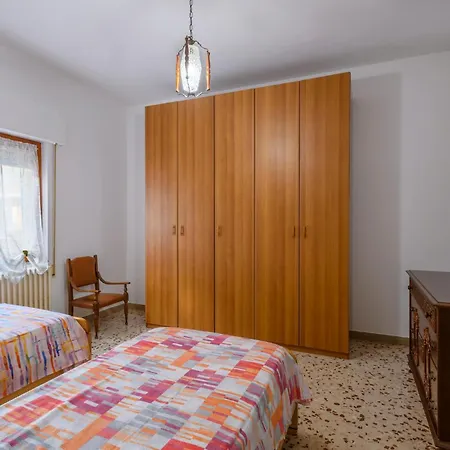 Front In With Wifi Apartament