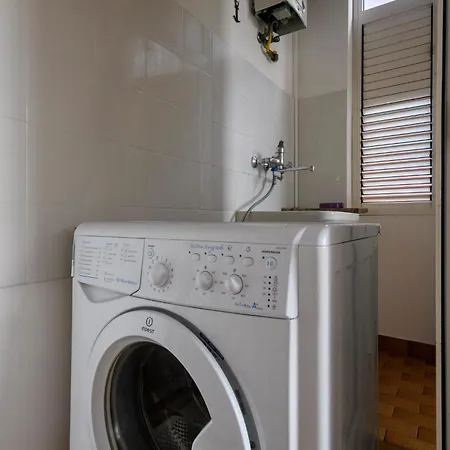 Awesome In 아파트 알바아드리안티카